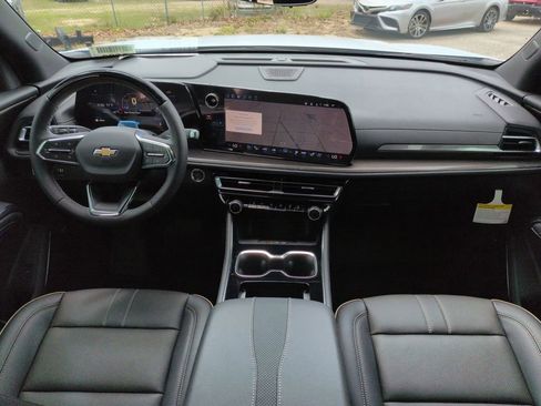 New 2026 Chevrolet Traverse High Country w/ LPO, Floor Liner Package FWD image 24