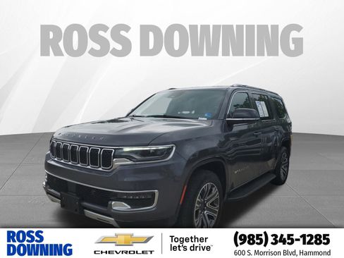 Used 2024 Jeep Wagoneer Series II w/ Flexible Seating Group RWD image 1