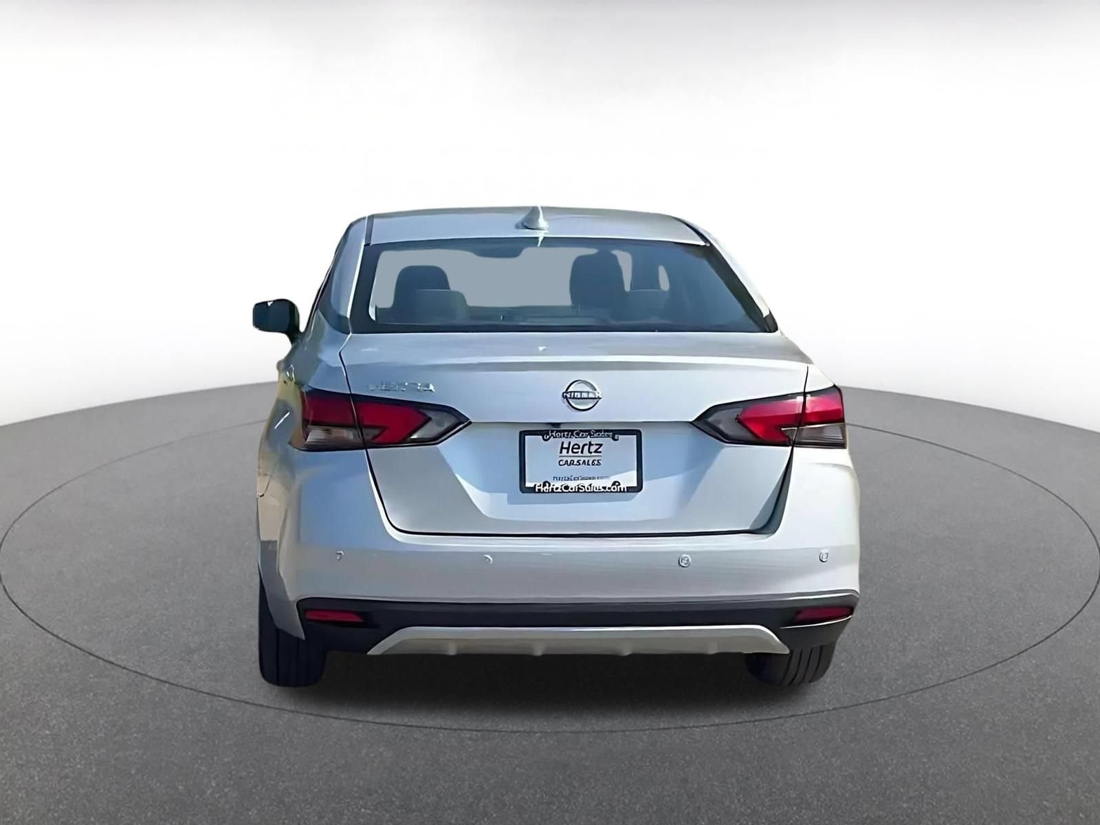 Used 2025 Nissan Versa SV FWD image 12