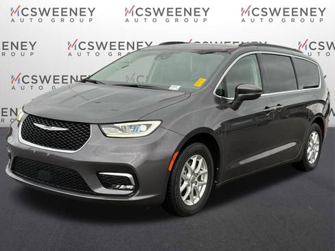 Used 2022 Chrysler Pacifica Touring-L image 1