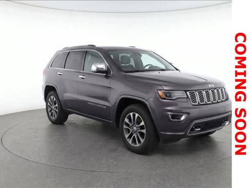 Used 2017 Jeep Grand Cherokee Overland AWD/4WD image 3