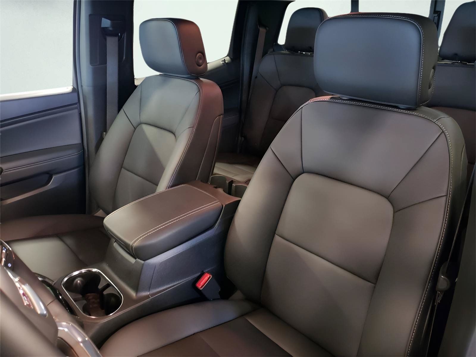 New 2025 GMC Canyon Elevation w/ Convenience Package AWD/4WD image 9