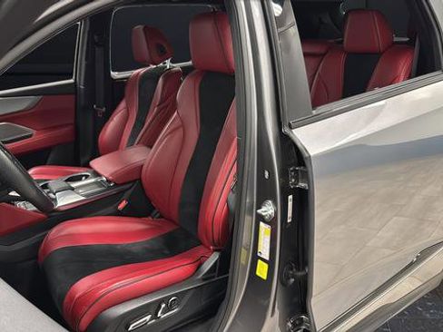 Used 2022 Acura MDX A-Spec image 9