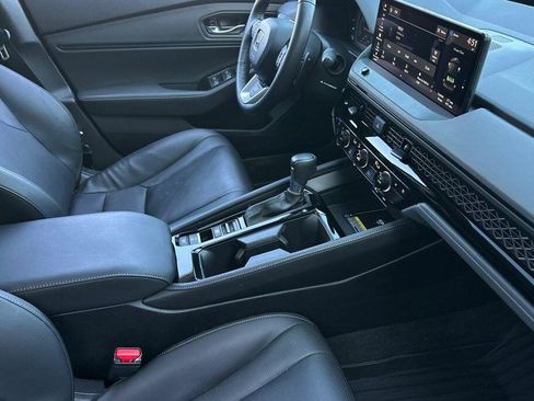Used 2025 Honda Accord Touring image 15