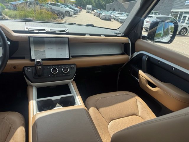 Used 2025 Land Rover Defender 110 S AWD/4WD image 41