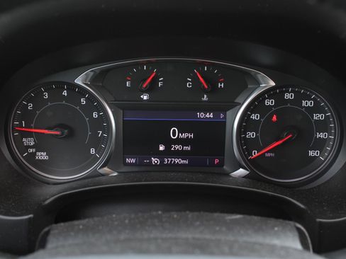 Used 2022 GMC Terrain SLT AWD/4WD image 10