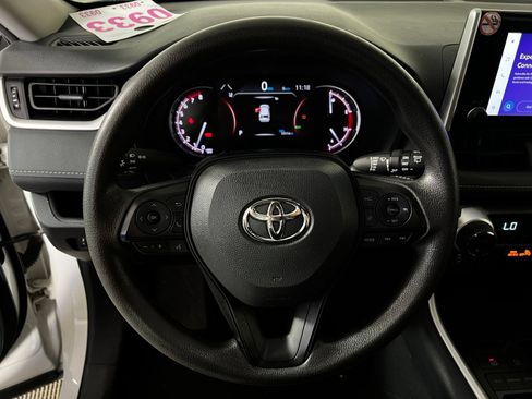 Used 2024 Toyota RAV4 XLE FWD image 9