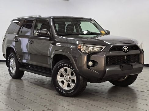 Used 2015 Toyota 4Runner SR5 Premium image 2