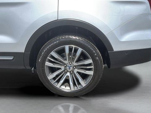 Used 2017 Ford Explorer Platinum AWD/4WD image 52