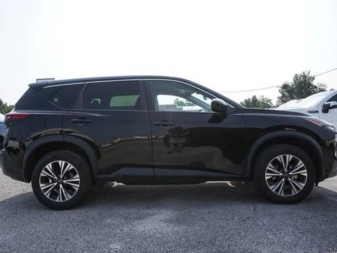 Used 2023 Nissan Rogue SV AWD/4WD image 3