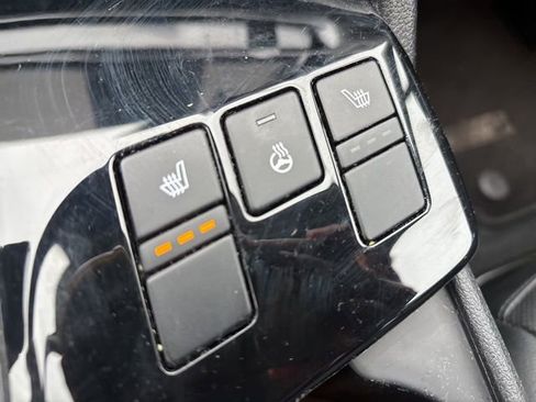 Used 2023 Kia Sportage EX image 14