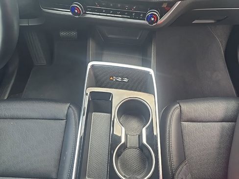 Used 2025 Chevrolet Equinox LT w/ Convenience Package II image 29