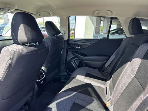 Certified 2025 Subaru Outback Premium w/ Popular Package #1A image 18