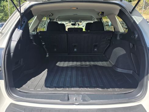 Used 2019 Subaru Outback 2.5i Premium w/ Protection Package #1 AWD/4WD image 29