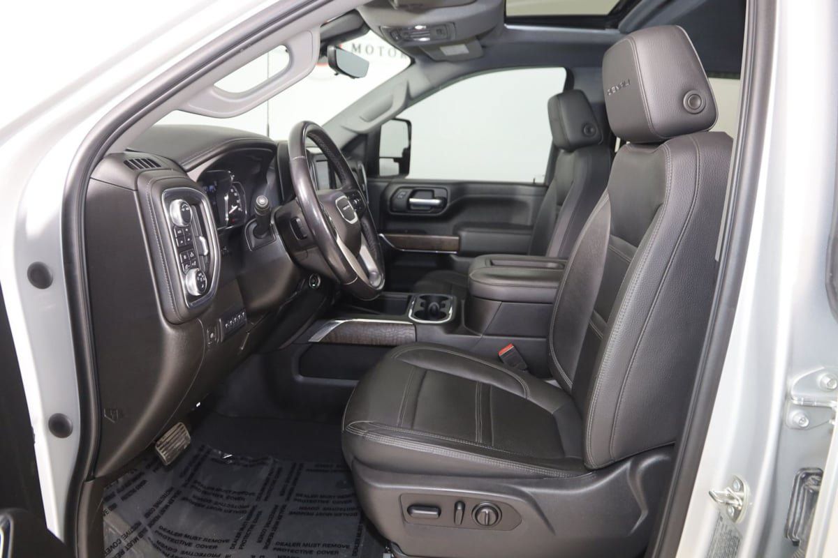 Used 2021 GMC Sierra 3500 Denali w/ Denali Ultimate Package AWD/4WD image 12