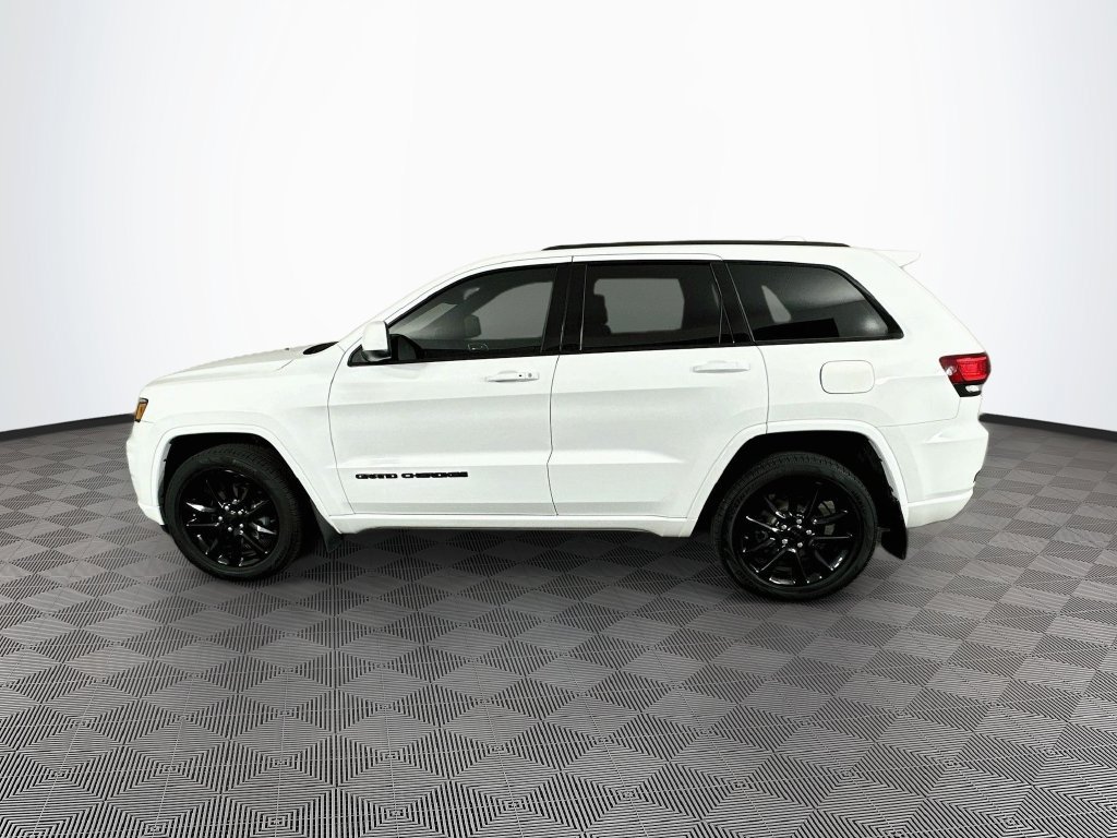Certified 2020 Jeep Grand Cherokee Altitude AWD/4WD image 7