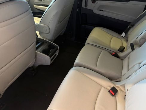 New 2026 Honda Odyssey Touring image 12