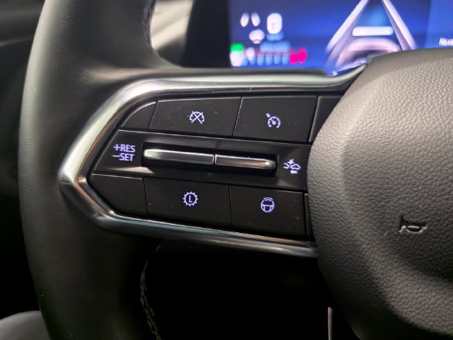 Used 2025 Chevrolet Traverse Z71 w/ Enhanced Driving Package AWD/4WD image 18