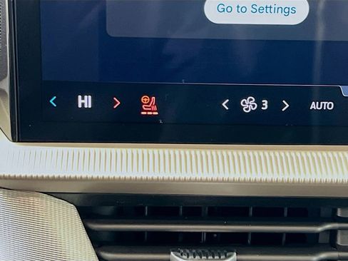 New 2026 Ford Explorer Active w/ Active Comfort Package image 25