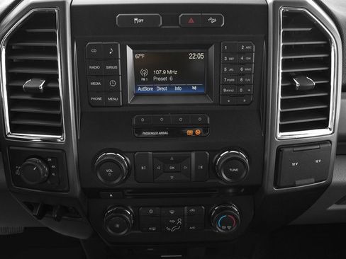 Used 2017 Ford F250 XLT w/ XLT Value Package image 13