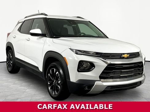 Used 2023 Chevrolet TrailBlazer LT w/ Convenience Package AWD/4WD image 3