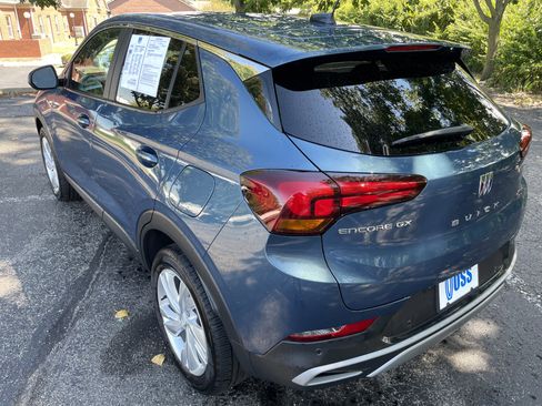 Used 2024 Buick Encore GX Preferred w/ Advanced Technology Package image 5