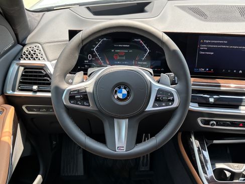 Used 2026 BMW X7 xDrive40i w/ M Sport Package AWD/4WD image 18