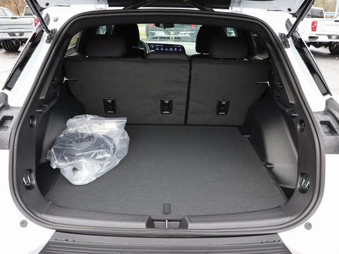 New 2026 Chevrolet Equinox EV LT image 20