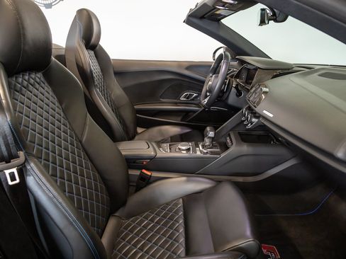 Used 2018 Audi R8 V10 plus AWD/4WD image 37