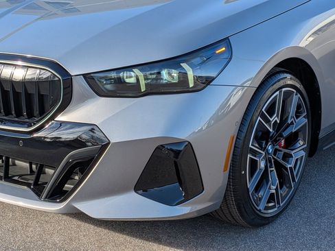 New 2026 BMW 530i w/ M Sport Package image 9