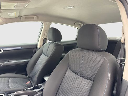 Used 2018 Nissan Sentra SR w/ SR Midnight Edition Package FWD image 15