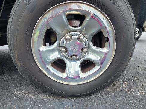 Used 2007 Dodge Ram 1500 Truck ST w/ V6 Value Group RWD image 16