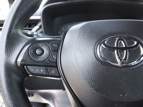 Used 2024 Toyota Corolla Cross AWD Hybrid image 18