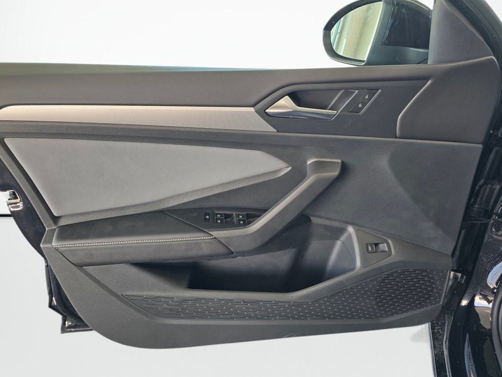 New 2026 Volkswagen Jetta SE FWD image 33