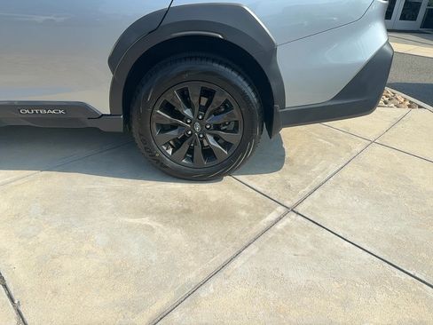 Certified 2023 Subaru Outback Onyx Edition XT AWD/4WD image 9