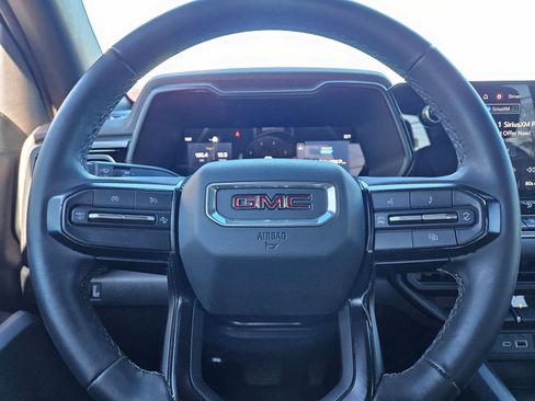 Used 2024 GMC Canyon Elevation w/ Elevation Premium Package image 44