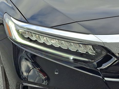 Certified 2021 Honda Accord EX-L image 9