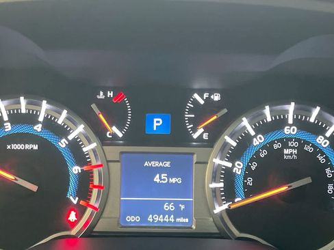 Certified 2019 Toyota 4Runner TRD Off-Road Premium AWD/4WD image 15