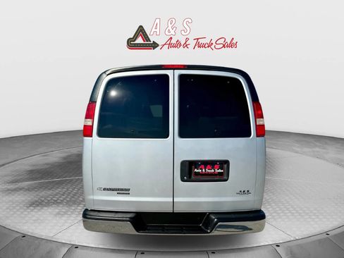 Used 2016 Chevrolet Express 3500 LT w/ LT Preferred Equipment Group image 5