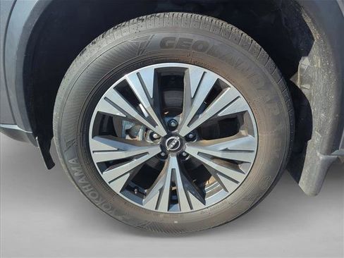 Certified 2023 Nissan Rogue SV image 26