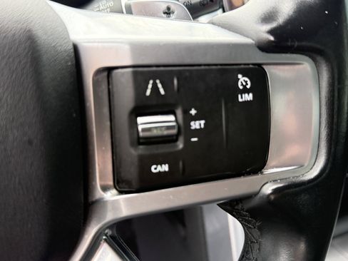 Used 2022 Land Rover Discovery S R-Dynamic AWD/4WD image 19