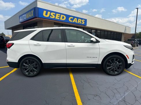 Used 2023 Chevrolet Equinox RS image 2