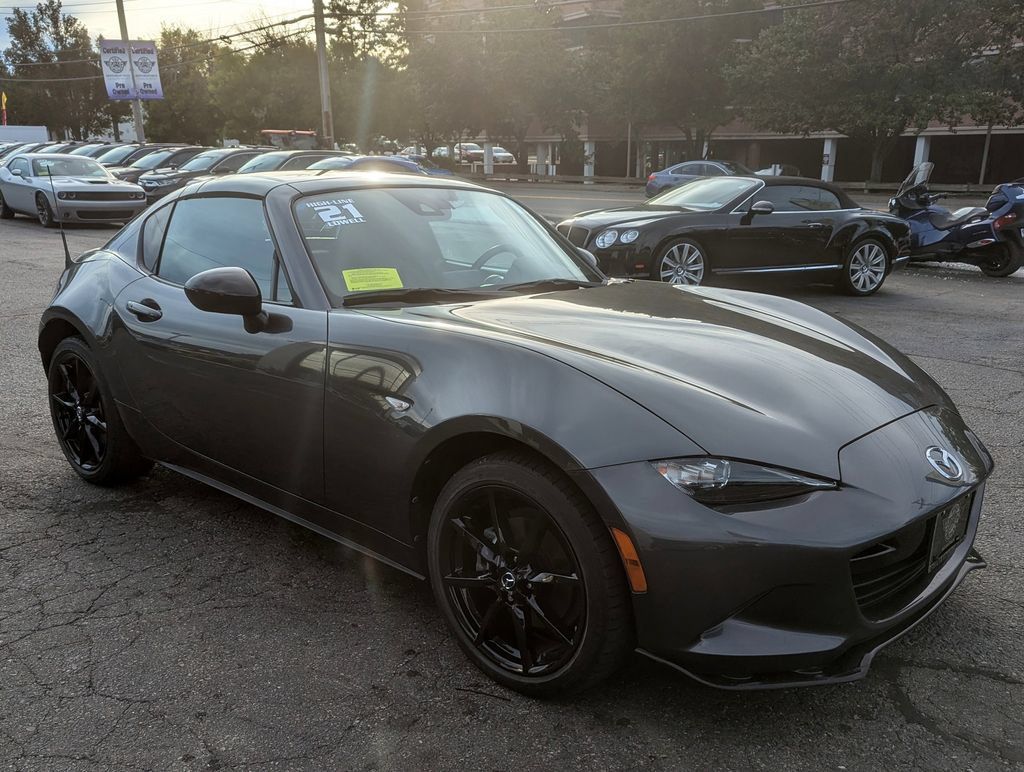 Used 2021 MAZDA MX-5 Miata RF Club RWD image 5