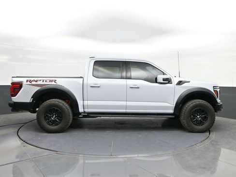Used 2025 Ford F150 Raptor AWD/4WD image 25