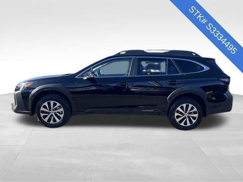 New 2025 Subaru Outback Premium image 4