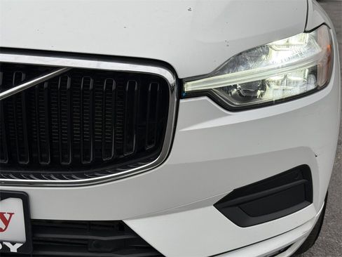 Used 2020 Volvo XC60 T6 Momentum image 10