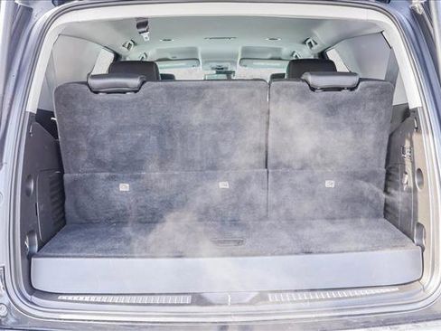 Used 2018 GMC Yukon SLT image 25