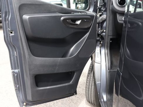 Used 2024 Mercedes-Benz Sprinter 2500 image 17