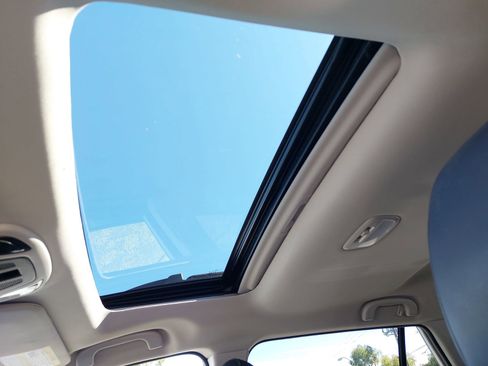 Used 2025 Subaru Outback Onyx Edition image 31