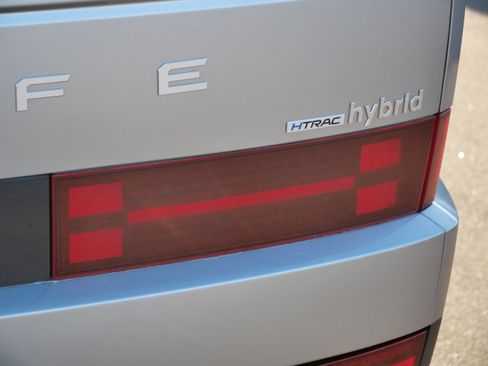 Certified 2025 Hyundai Santa Fe SEL image 17